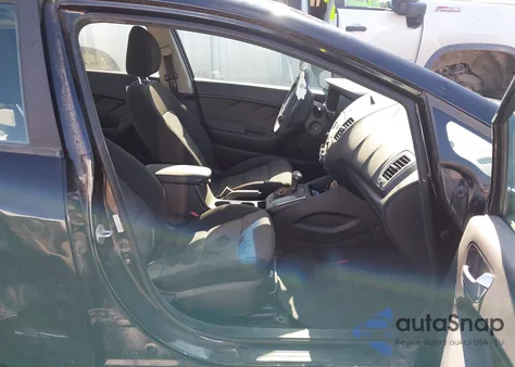 2017 Kia Forte Lx из США, поврежденный, VIN 3KPFK4A72HE074532